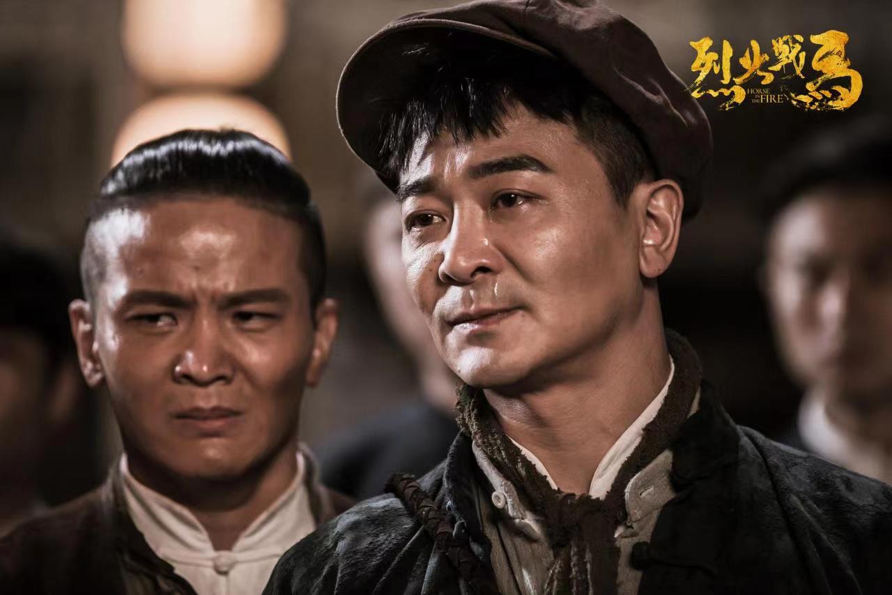 上马龙，下马虎！吴樾驾驭《烈火战马》这三场大战太刚了