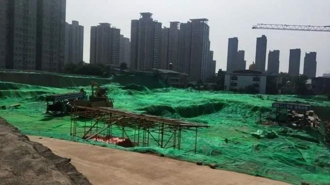 城记今年西安的工地人不好过，还未复工治污减霾、冬休又来！