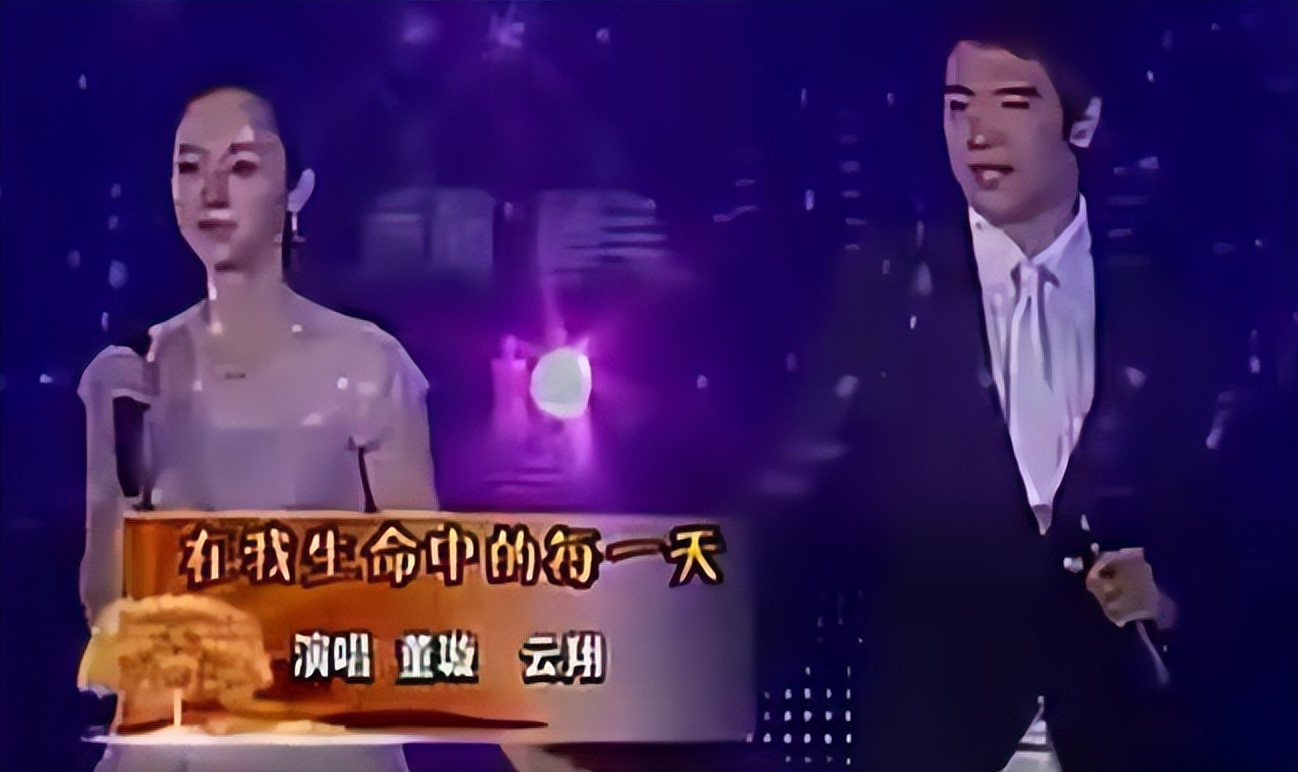 董璇高云翔离婚三年，两个人的生活，一个天上一个地下