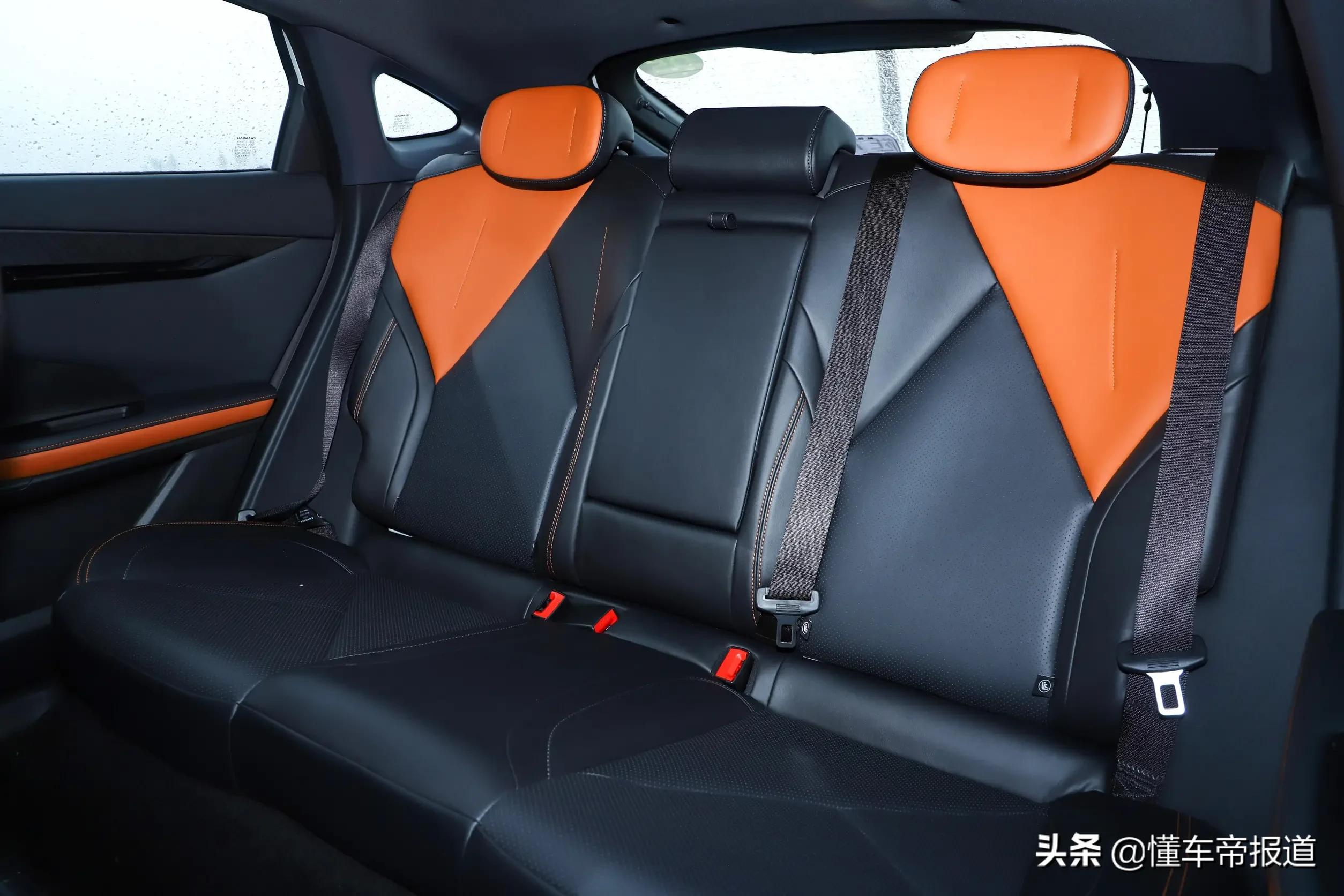 新车 | 电动尾翼加持！长安UNI-V正式上市，售10.89万元起
