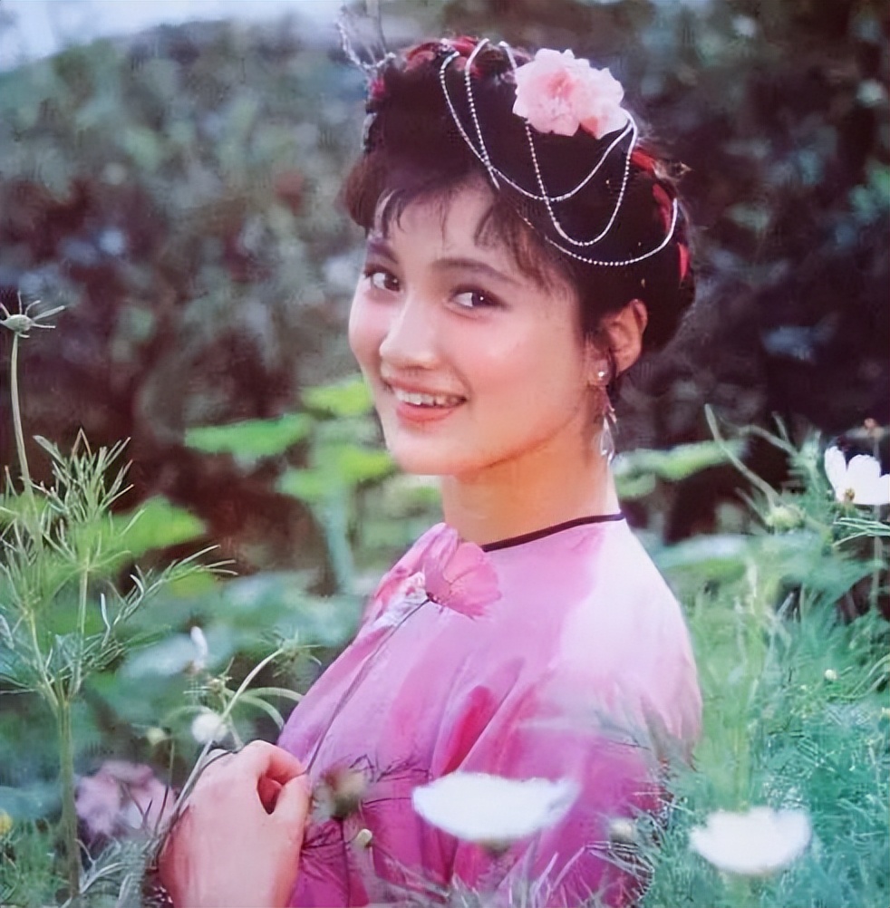 80年代中国影坛最红的9位女星！方舒、龚雪，谁在你心中最美？