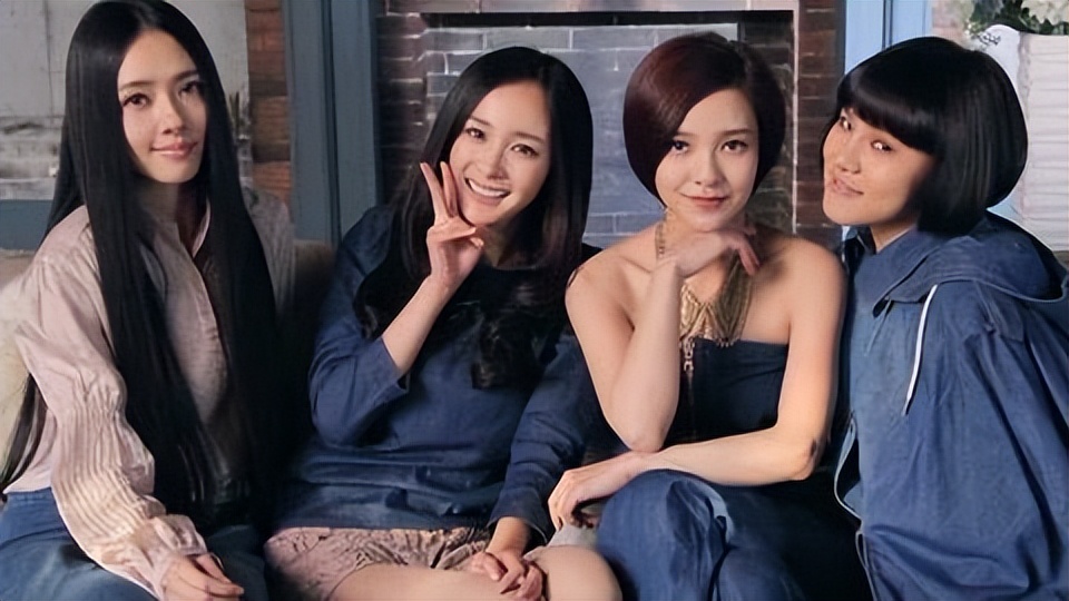 《小时代》主演的现状，把娱乐圈的“现实”展示得淋漓尽致