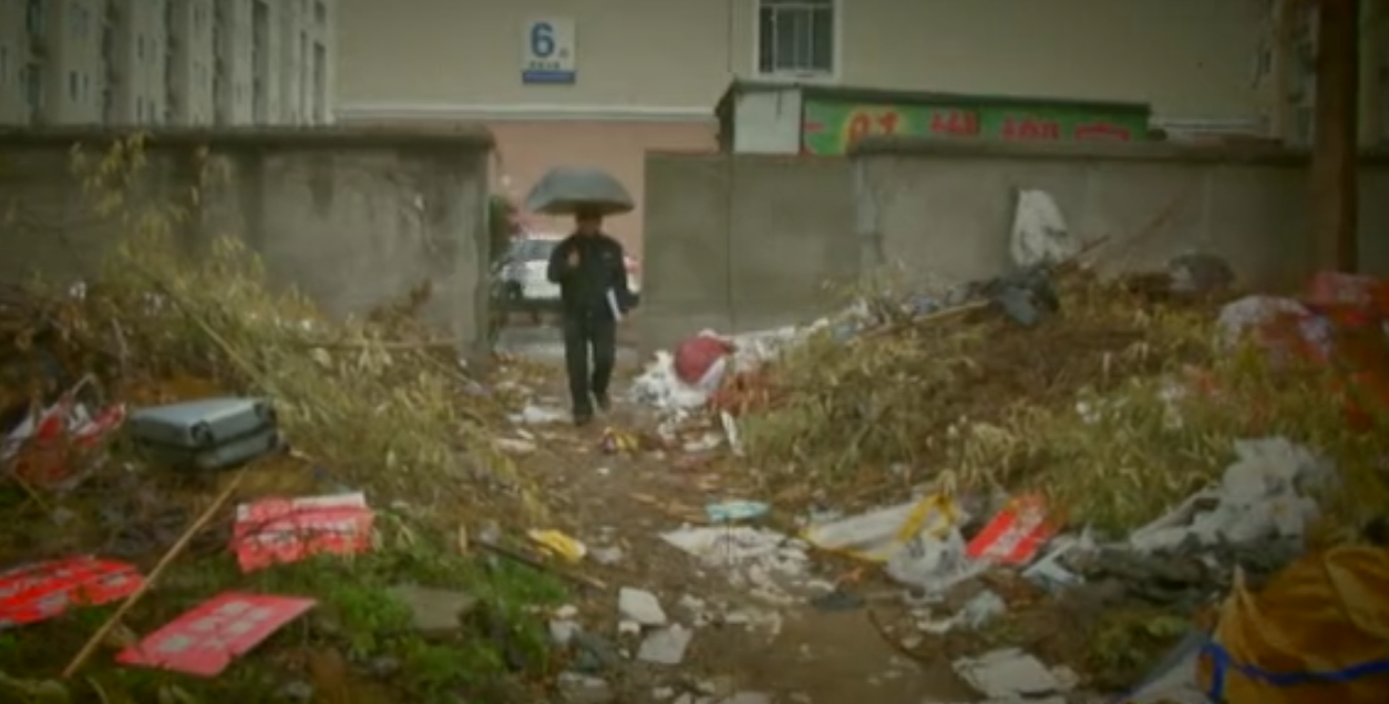 2007年武汉女大学生失踪，父母卖房寻找，12年后出现在母校废弃房