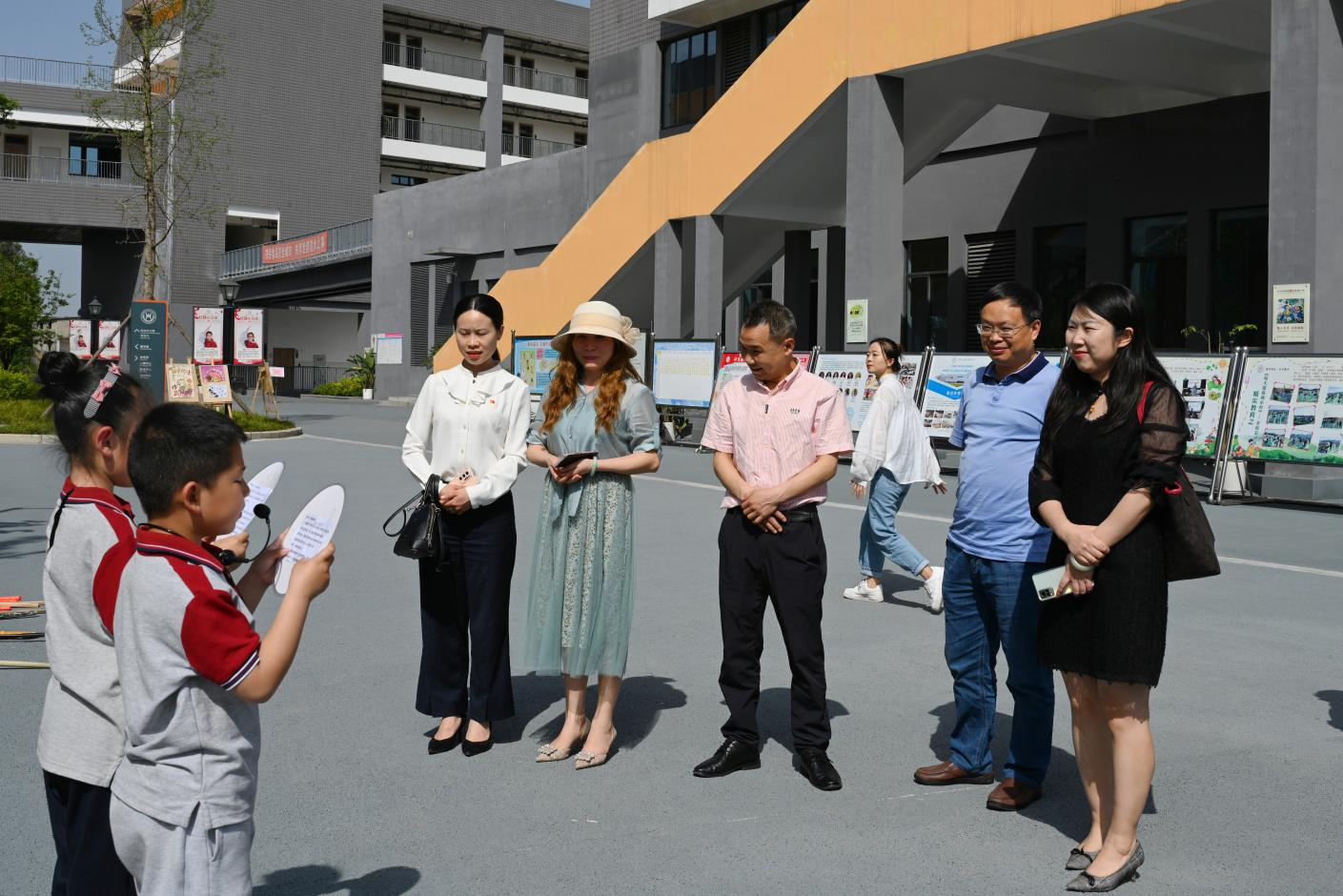 “心与心行 劳动有我”|新兴中学附小开展五一劳动周实践活动