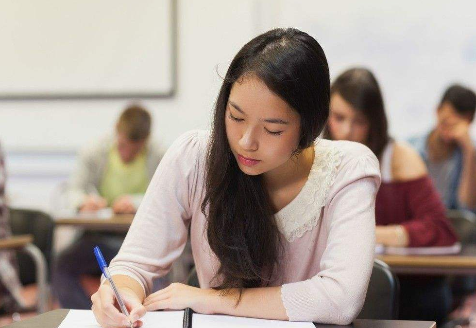 大学校园也有“潜规则”，辅导员一般不会明说，大一新生需要注意