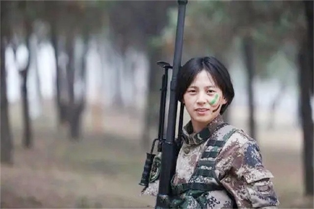 “00”后女狙击枪王沈梦可：18岁入伍，高颜值兼具一身正气