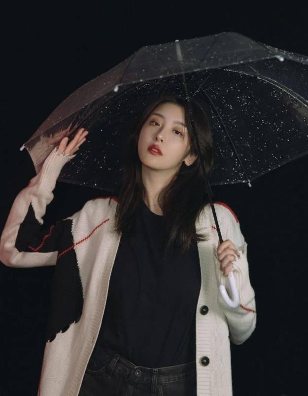 “莽撞千金”赵小棠：陈凯歌出动全家支援她，却因牙膏口碑暴跌