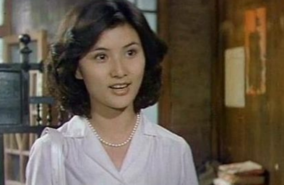 李宗盛叫他大哥，唱歌跑调公鸭嗓却被称为乐坛大佬，罗大佑凭什么