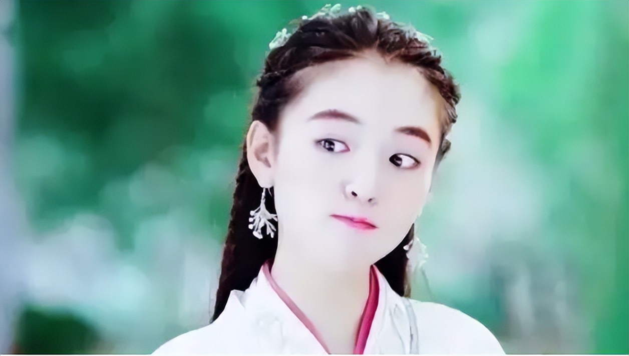 给“公主演得最好的10个演员”排个名，戚薇倒数，赵丽颖仅排第五