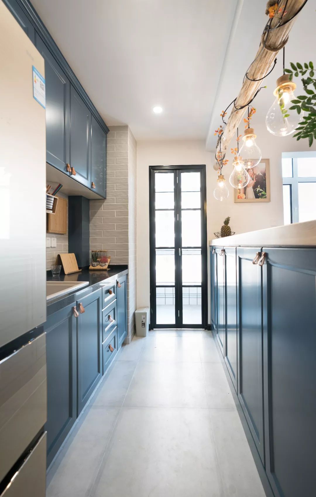 78平的小户型二居室，客餐厨放在一起，开放式布局好宽敞