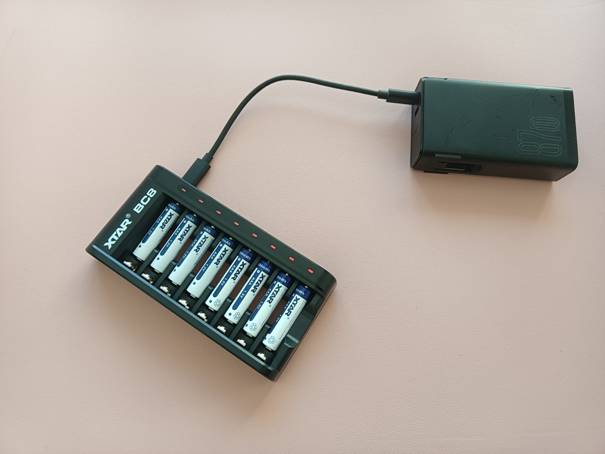 ​循环用，更经济-XTAR爱克斯达BC8锂电池充电器套餐试用