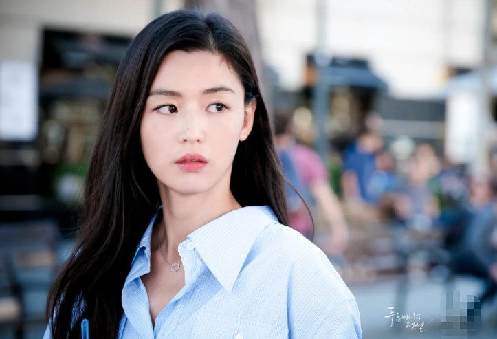 拥有“鼻尖痣”的明星，韩佳人、全智贤上榜