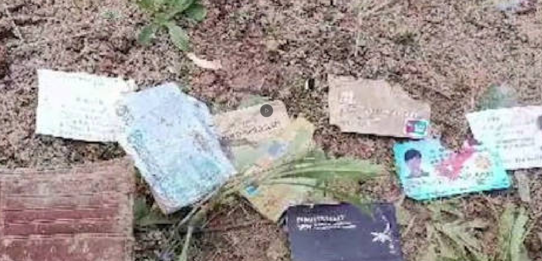 坠机核心区画面曝光！一张纸条让记者哽咽！当地村民回忆坠机瞬间