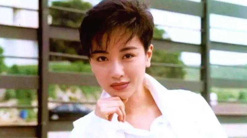 看了这几位女港星，才知道什么叫真正的“一眼万年”