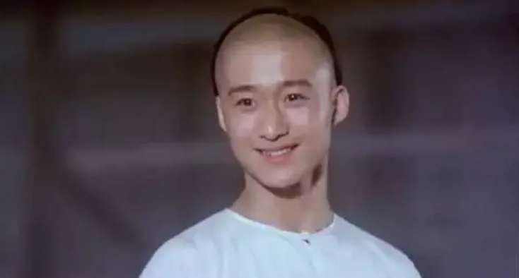 为什么欧美帅哥是“肌肉猛男”，而亚洲偏爱“阴柔小生”？