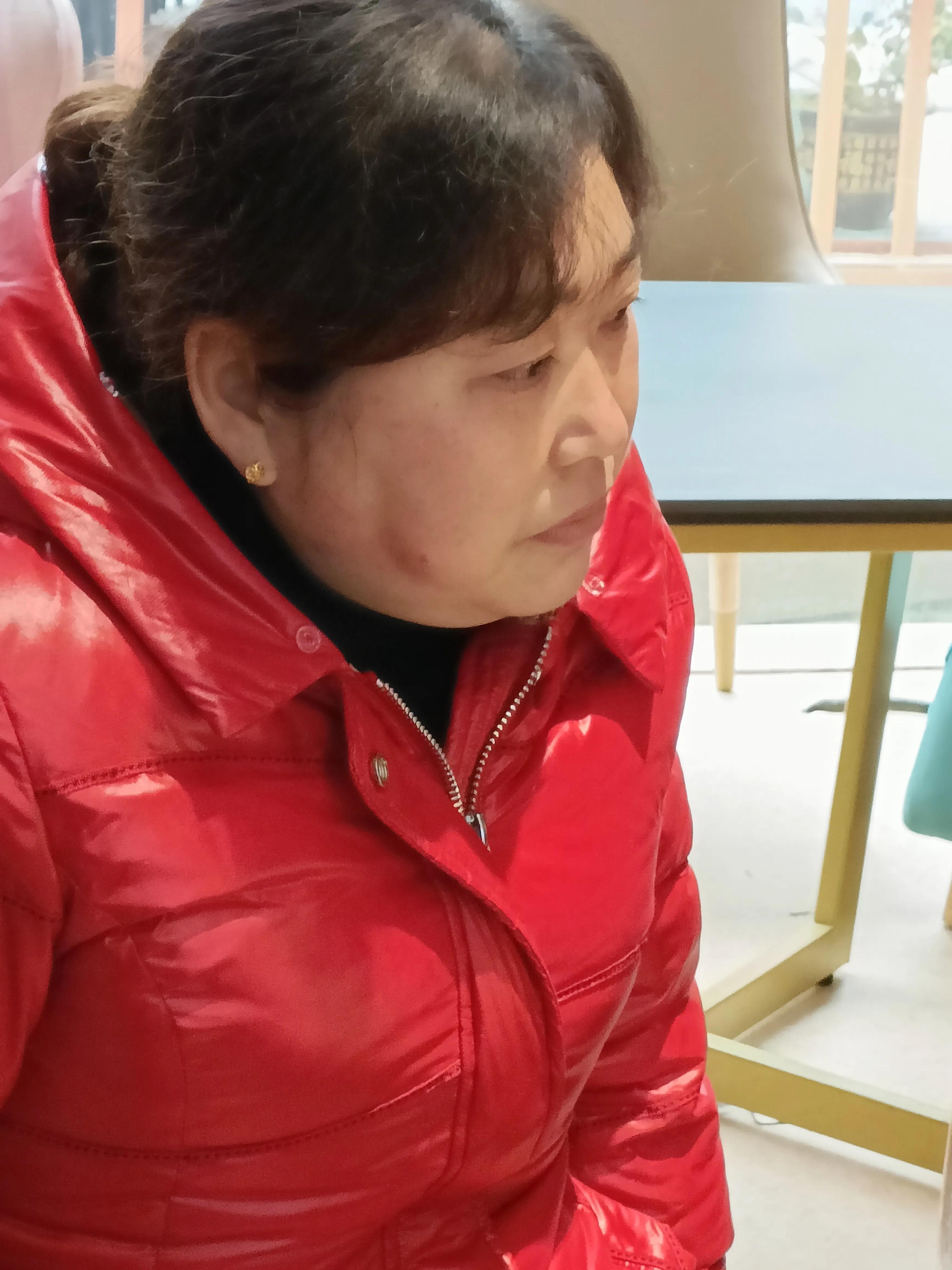 团拜会中的喜讯: