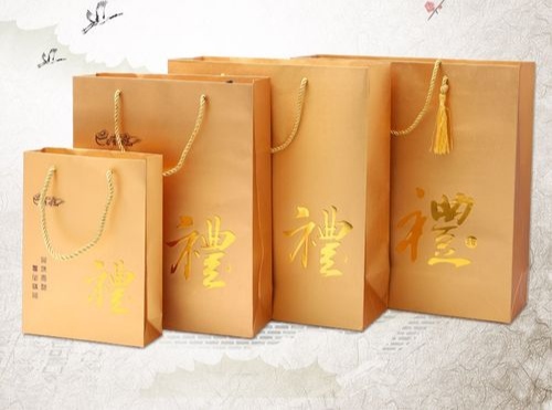 第一次和亲家见面送什么礼物好（亲家初次见面送什么礼合适）
