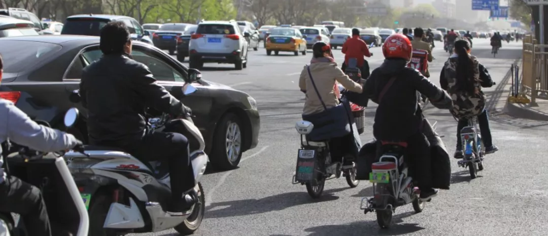 一个月后，超标车过渡期陆续截止，将逐步淘汰，换车注意这三点