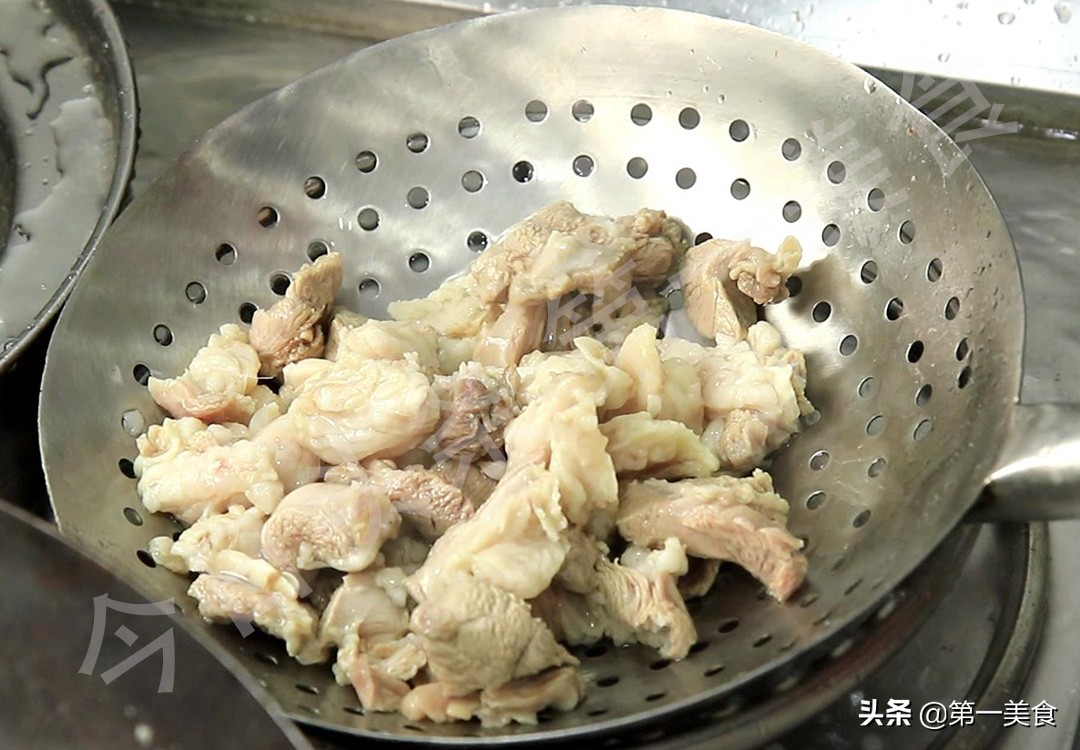 过年必备的5道硬菜，鲜香美味，待客也倍有面子，大人小孩都喜欢