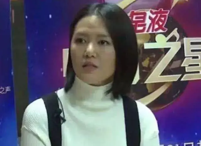 谭维维尚雯婕(“天生傲骨”谭维维：看不上超女，青歌赛退赛，靠暗讽尚雯婕上位)