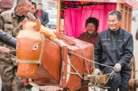 农民李景阳：8年造出电动“木牛流马”，载千斤重物，获发明专利