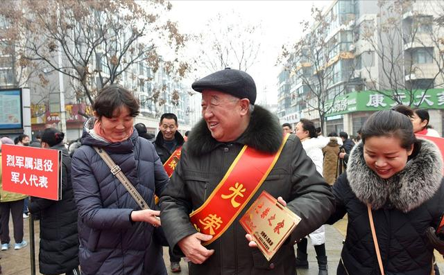 退役军人优待证4大功能，有助于激发年轻人的参军热情