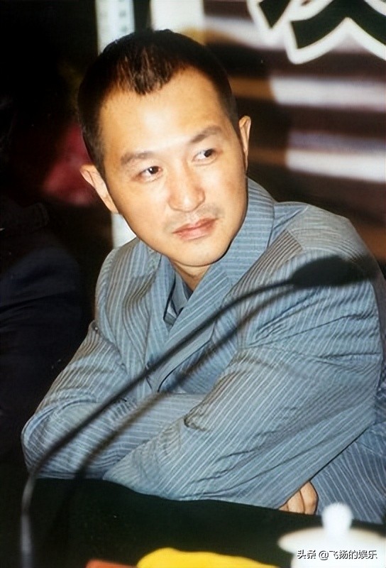 九十年代难忘的男歌手，有人入狱，有人风生水起，一曲流行一辈子