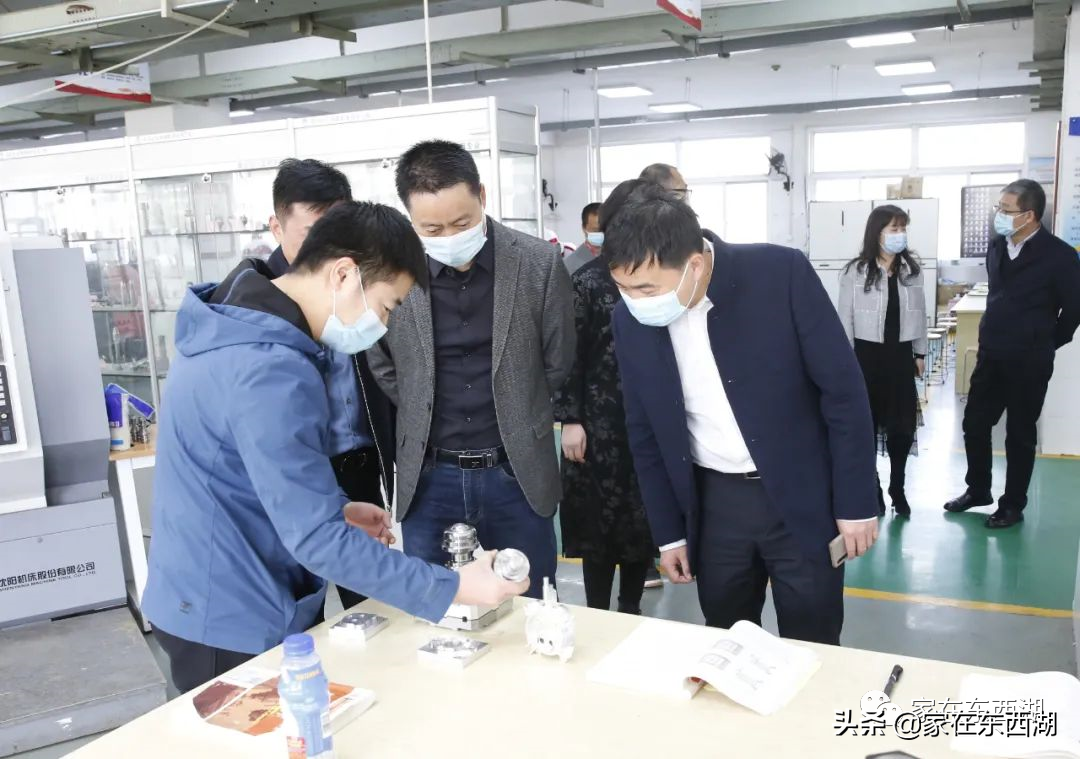 区教育局调研东西湖职校，要重视网安专业发展，服务中部网谷