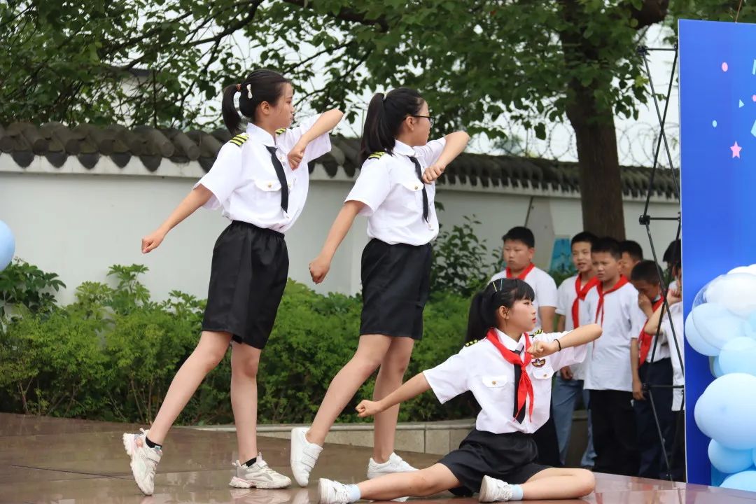 大林小学隆重举行“乘梦想之帆 为祖国起航”庆“六一”主题活动