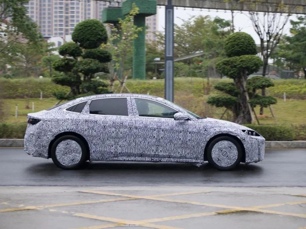 Model 3最强对手？比亚迪海豹效果图曝光，700公里续航或18万起售