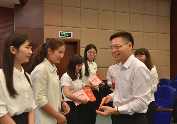 研究生“学年制”或将调整，预计在2022年实行，中科大率先改变