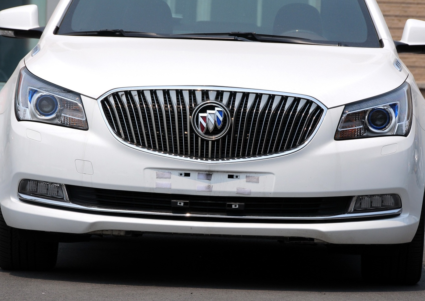 开完15万公里的君越，再驾驶20万公里的迈腾，两者差异显著