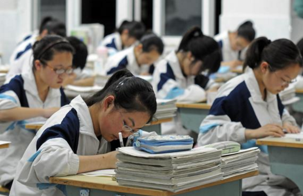 学生想上985、211大学，各科分数达到多少能上岸？班主任给出答案