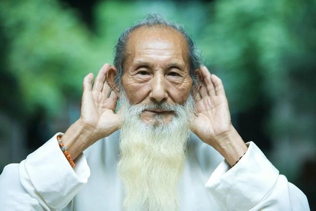 体重与寿命的关系：60岁后，这样的体重“最长寿”，你达标了吗？