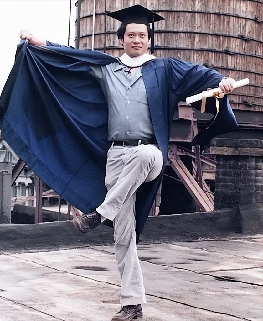 10位明星高考血泪史：李安差0.6分落榜，王志文高考前出车祸