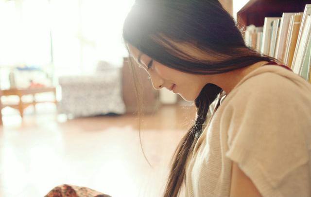 既有志向和远见，也能扛得住寂寞和冷落，优秀作文：《人生深度》