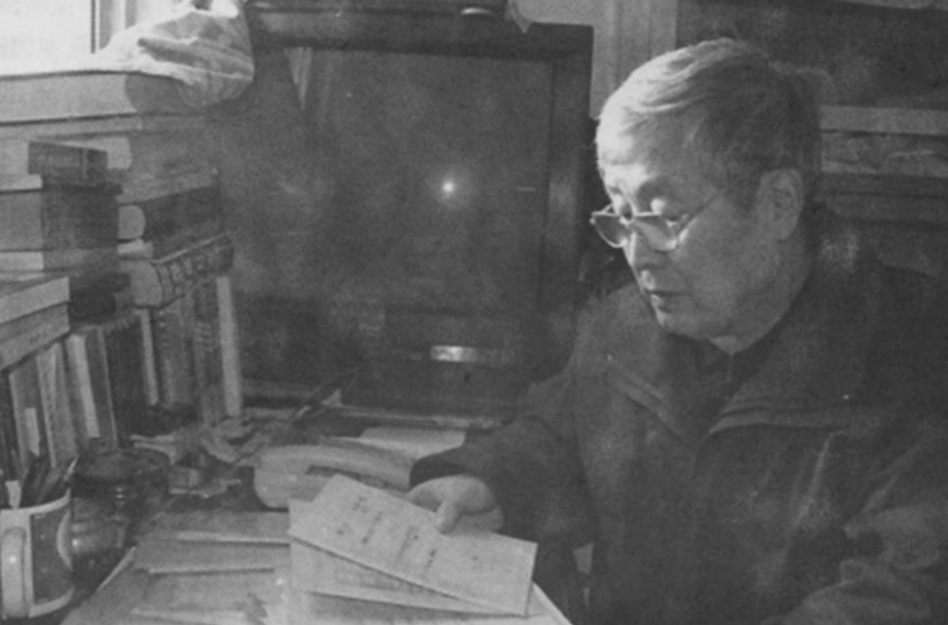 1996年山西一官员逛地摊，花3000元买84张旧纸，打开全是烈士证