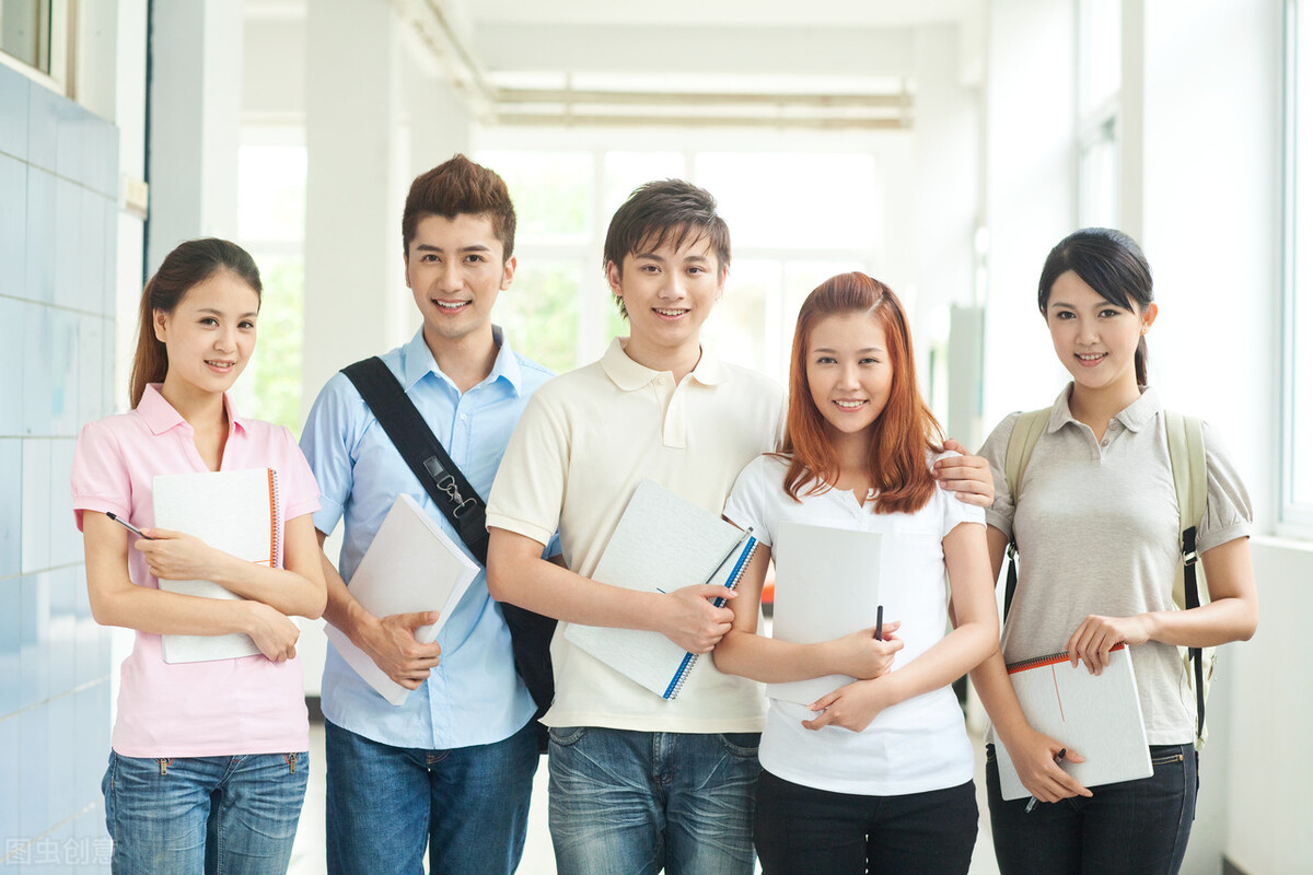 四川“寒门女孩”张心语，高考693分上清华：母亲蹬三轮供她上学