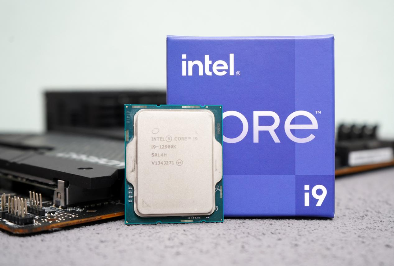 12代酷睿平台，D4内存+PCIe 4.0 SSD才是当下正选？