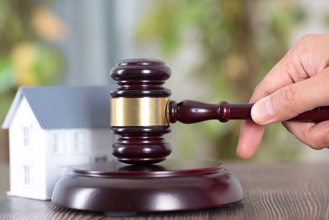 房屋所有权和土地使用权人不一致，遇到拆迁怎么办？