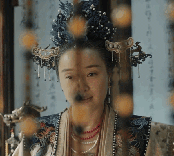 艾小羊：50岁的她自由自在，才不是最强小三