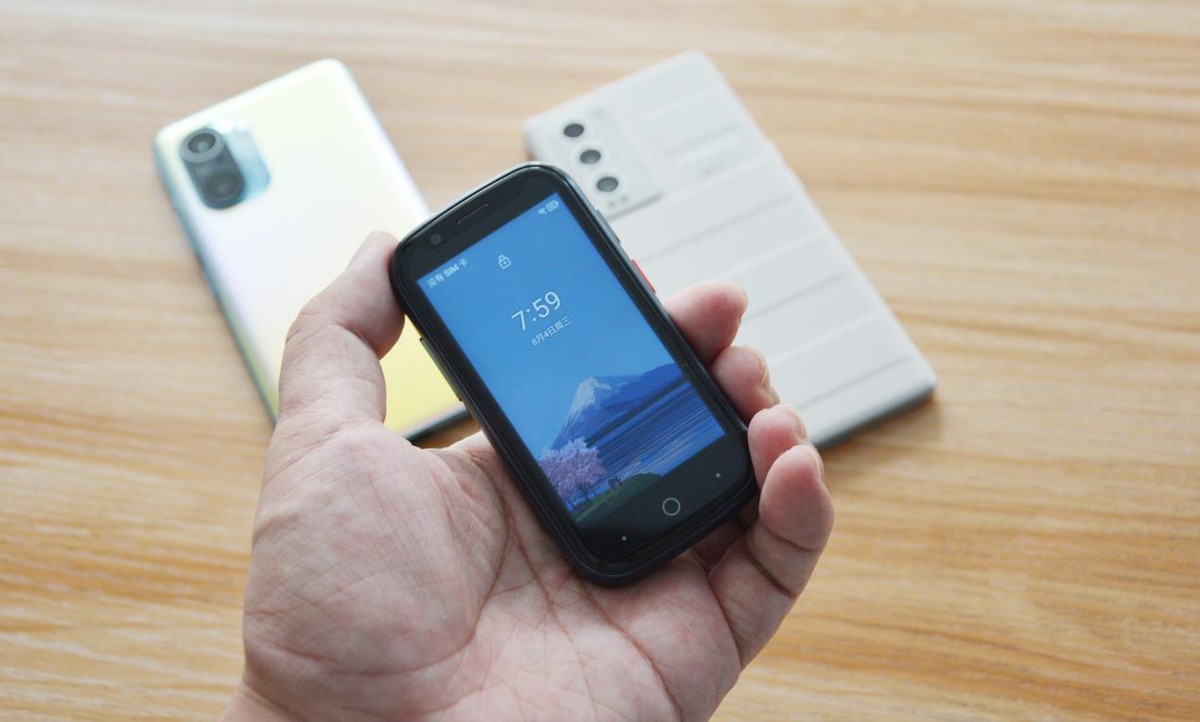 小屏才是体验王者,四款小屏旗舰盘点,最小仅3.5英寸