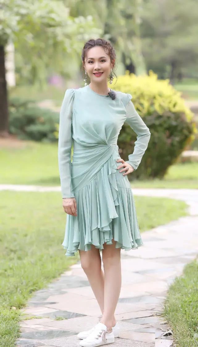 程莉莎绝美照片