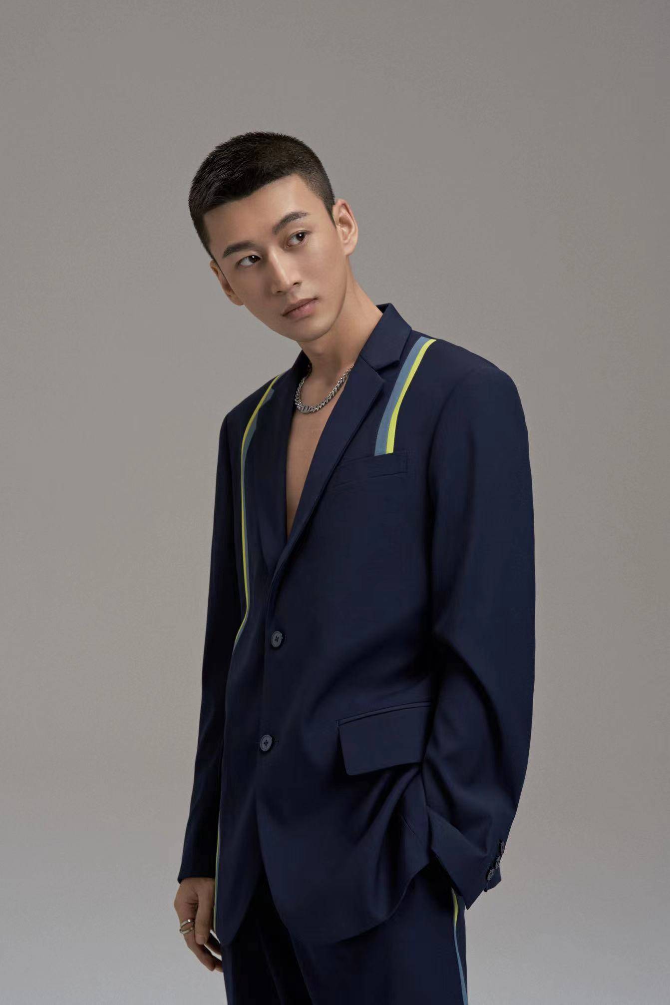 《拜托了！别宠我》第二部开机 金贤正再演呆萌皇帝穿越现代追爱