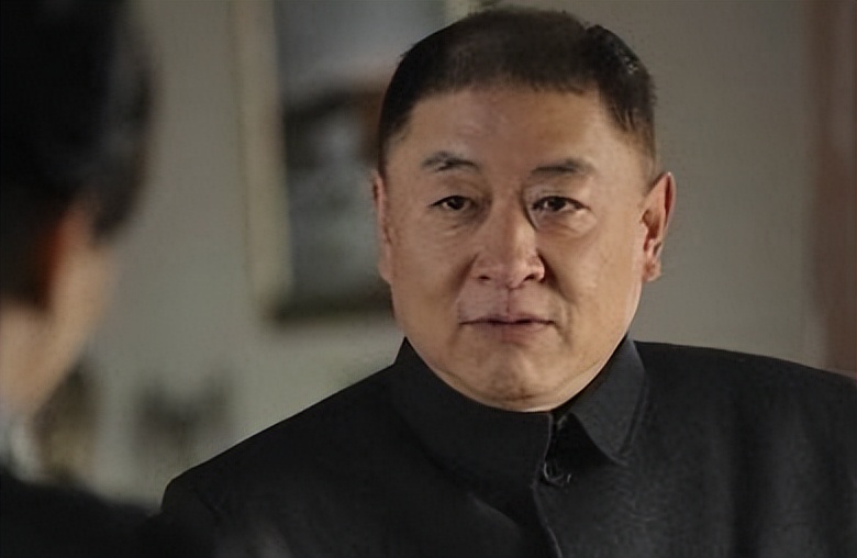 放弃央视“铁饭碗”，主持人半路转行，这5位明星如今后悔了吗？