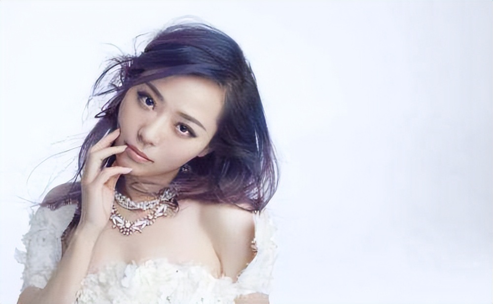 给新生代10位“实力女歌手”排个名，尚雯婕仅排第8，张靓颖第三