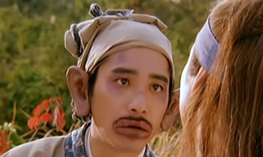 大龅牙、香肠嘴、丑到认不出！这9位扮丑的演员真让人“恶心”