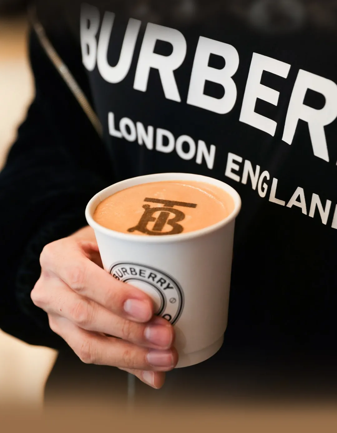 2022第一场艺术展!Burberry携手年轻艺术家登陆TX淮海仅限10天