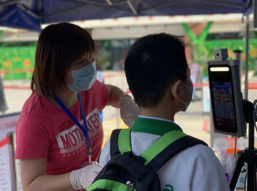 多地学校将新增新假期，有望实现“四学期制”？家长放心了