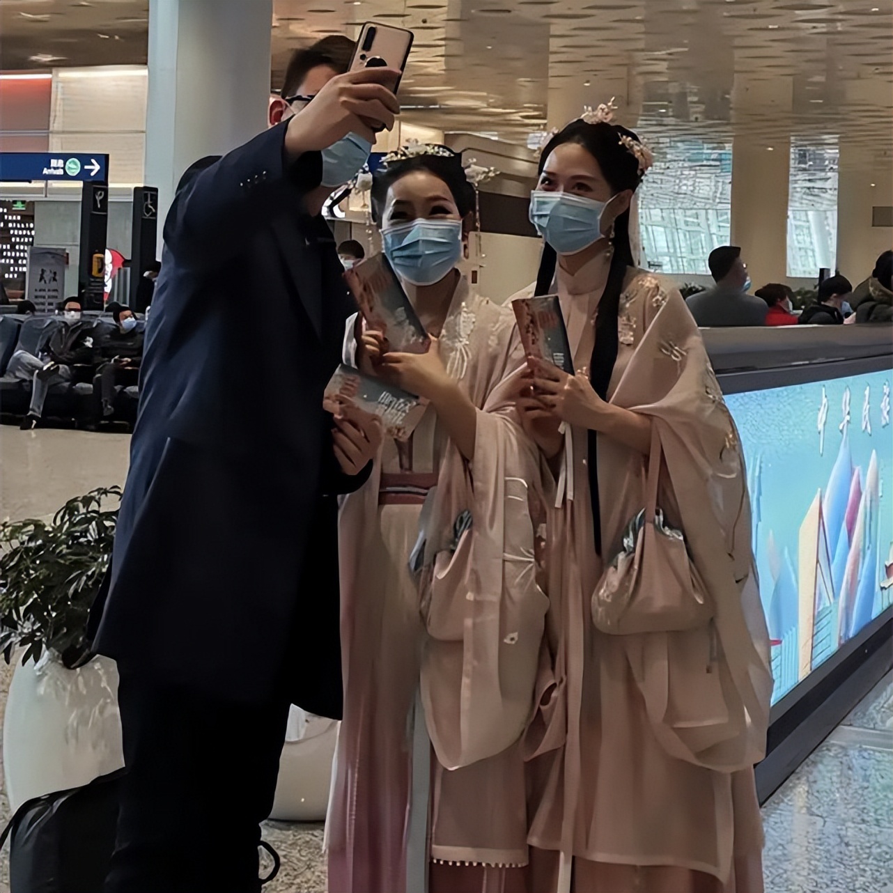 《我叫刘金凤》下架，我们到底在“害怕”什么？这算文化入侵吗？